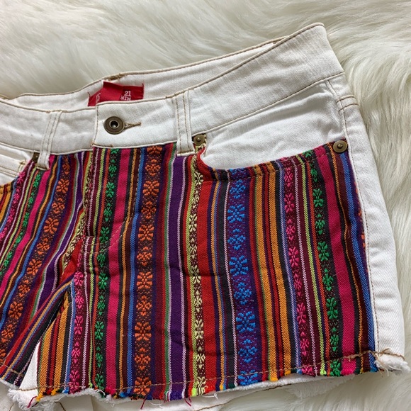 🪴$5/25🪴 F21 Boho Striped Festival Jean Cutoffs Denim Shorts 27 - Picture 6 of 12